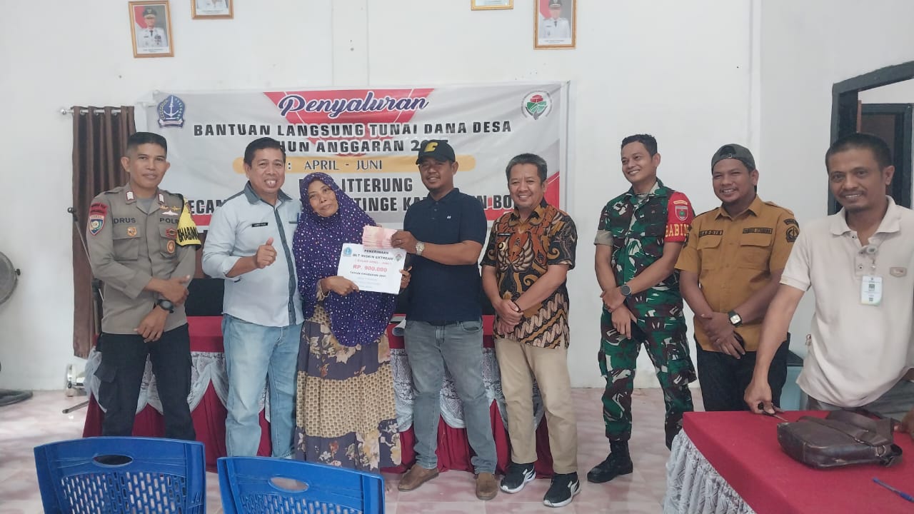 PEMDES ITTERUNG MENYALURKAN BLT TAHAP 2